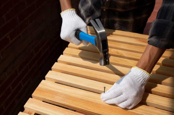 How to Choose the Right Contractor for Your Deck Project