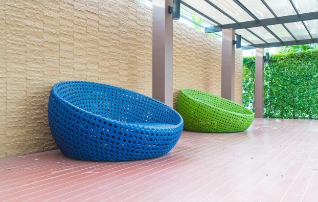 How Foam Privacy Walls Can Enhance Your Outdoor Living Space